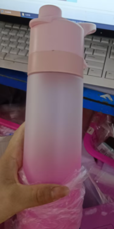 Water Bottle with spray function (multicolors)